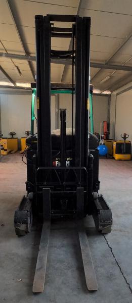 Carrello elevatore retrattile Mitsubishi RB-16N