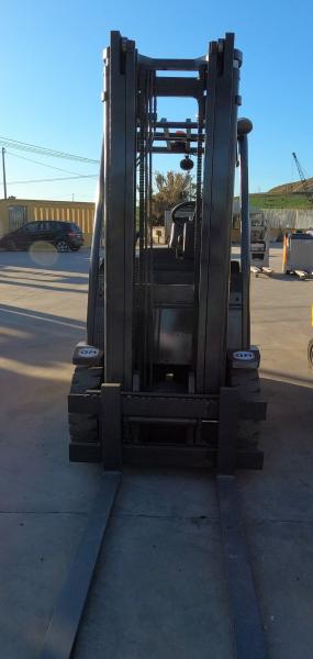 Carrelli elevatori Om EU25