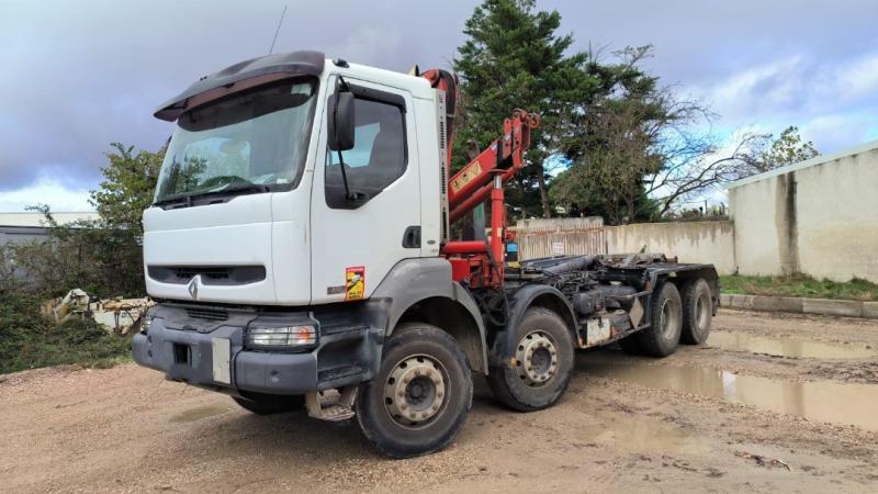 Camión Renault Kerax 370 DCI