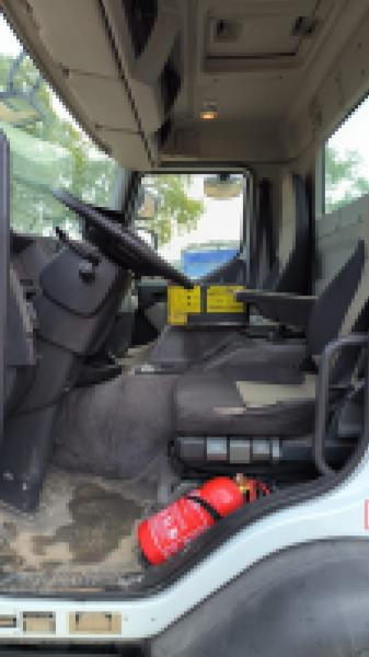 vrachtwagen Renault Premium Lander