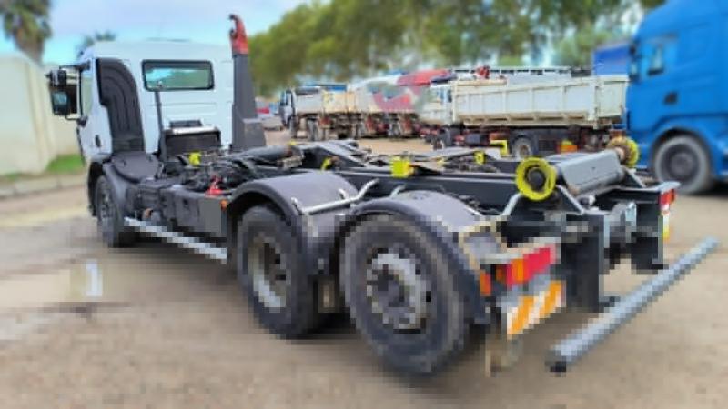 vrachtwagen Renault Premium Lander