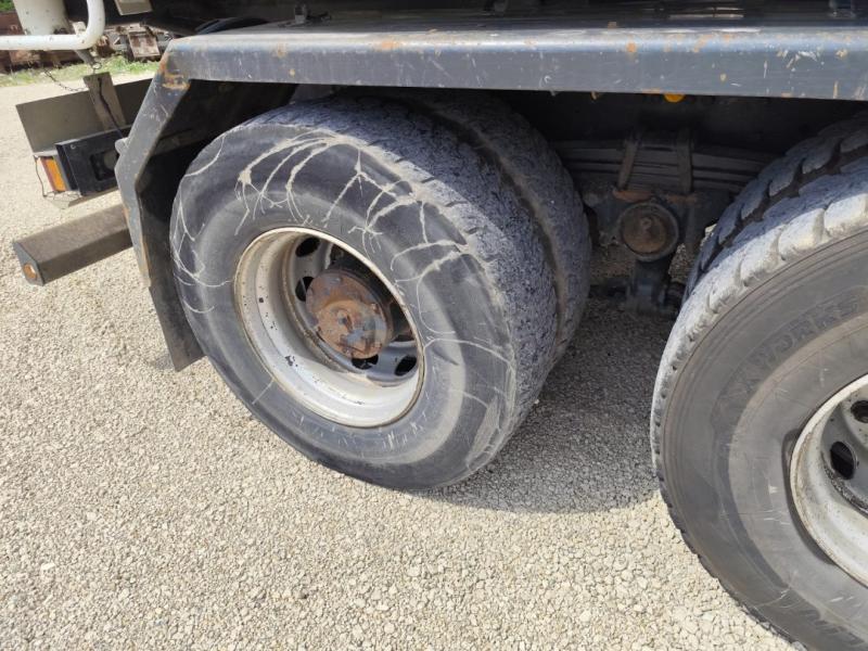 Camião Iveco Trakker 410 EEV