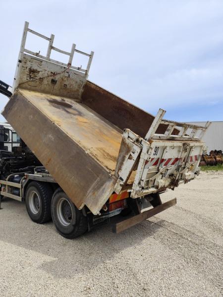 vrachtwagen Iveco Trakker 410 EEV