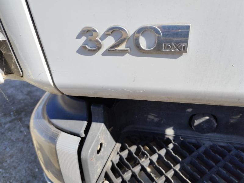 Engin de voirie Renault Premium 320 DXI