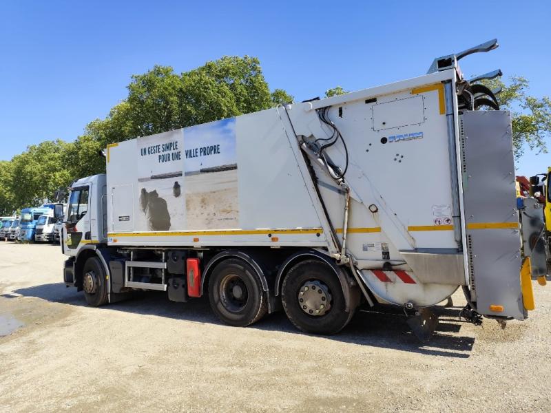 Road network trucks Renault Premium 320 DXI
