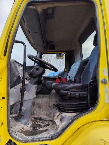 Truck Renault Midlum 180