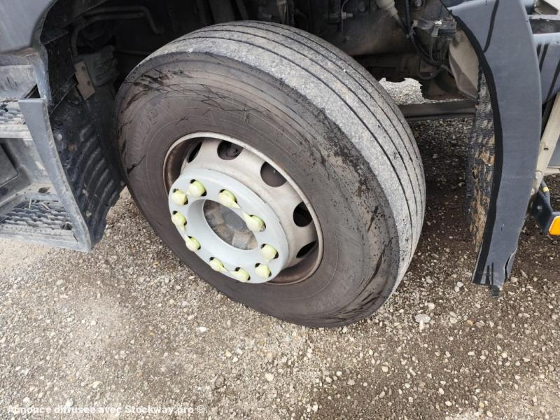Photo Renault C-Series 460 image 8/23