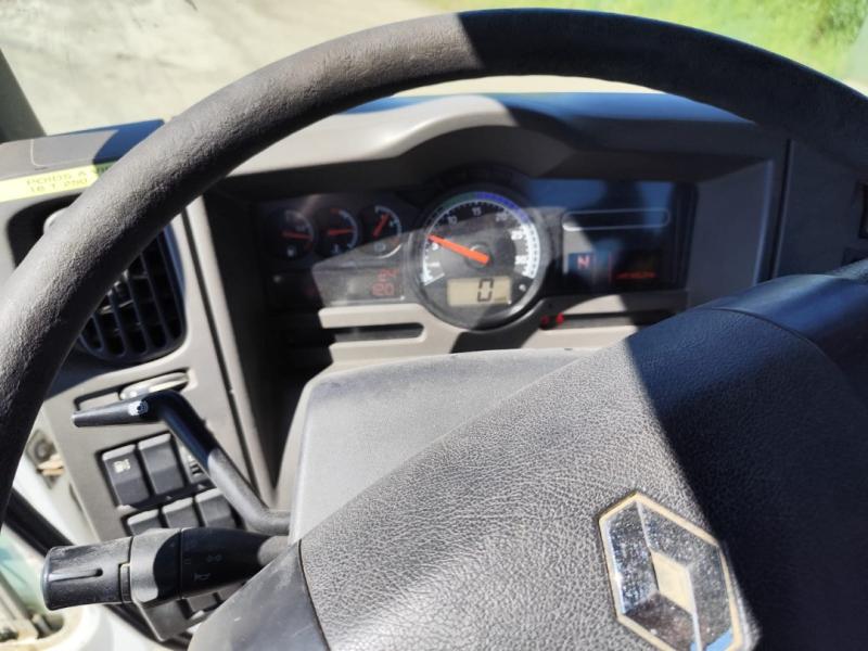 Ciężarówka Renault Kerax 460