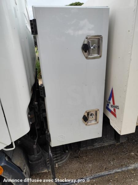Photo Renault Maxity 140.35 image 8/22