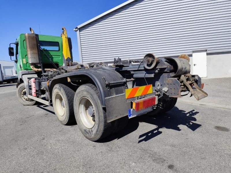 Camião Renault Kerax 420 DCI