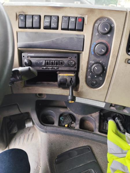 Sattelzug  Renault Premium