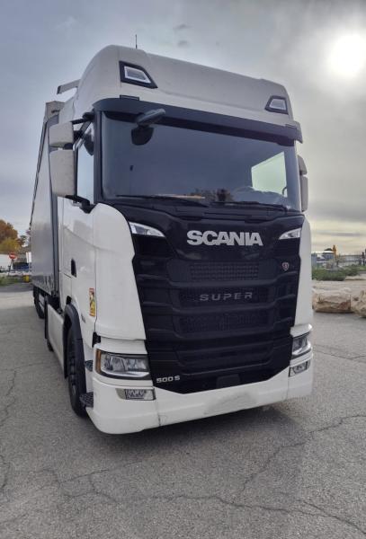 Ensemble routier Scania S