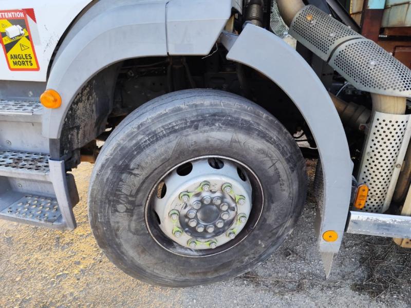 Camion Mercedes Axor 1824