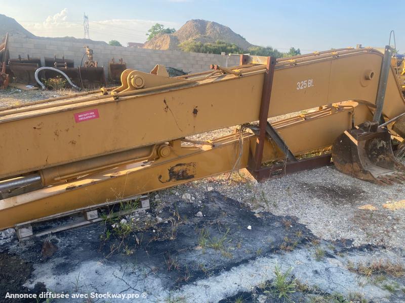 Bras Long Caterpillar 325 + Godet Neuf 