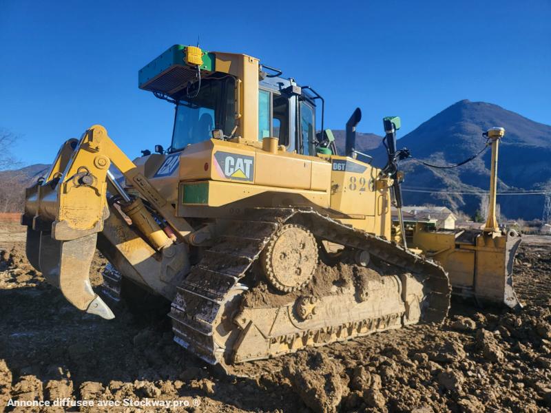 Caterpillar D6T 