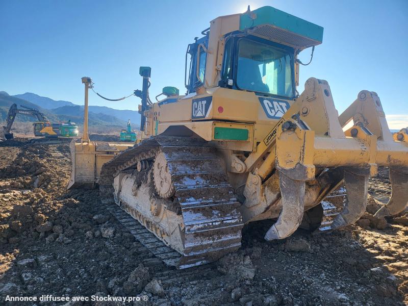 Photo Caterpillar D6T  image 8/23