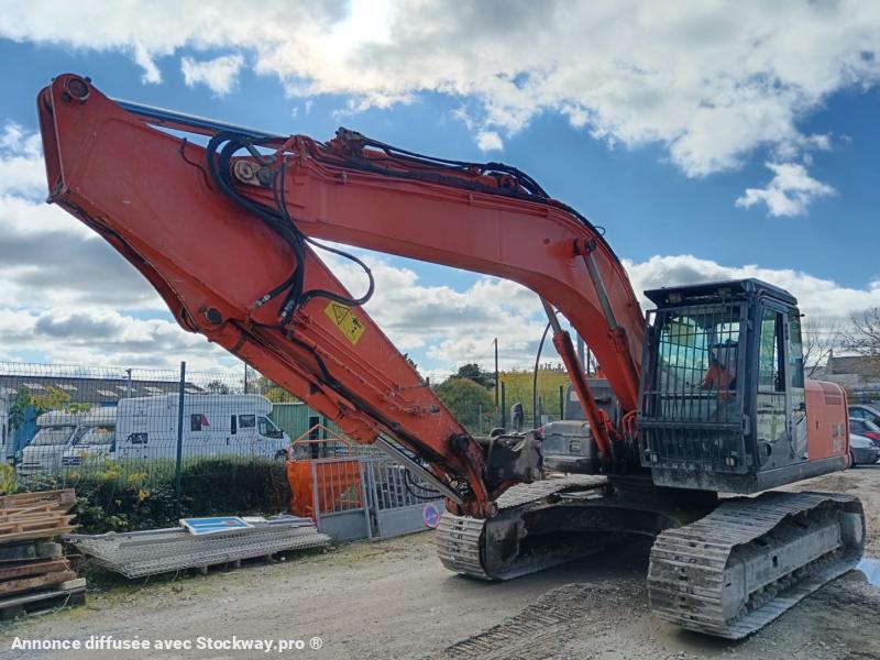 Hitachi ZX210LC-3 