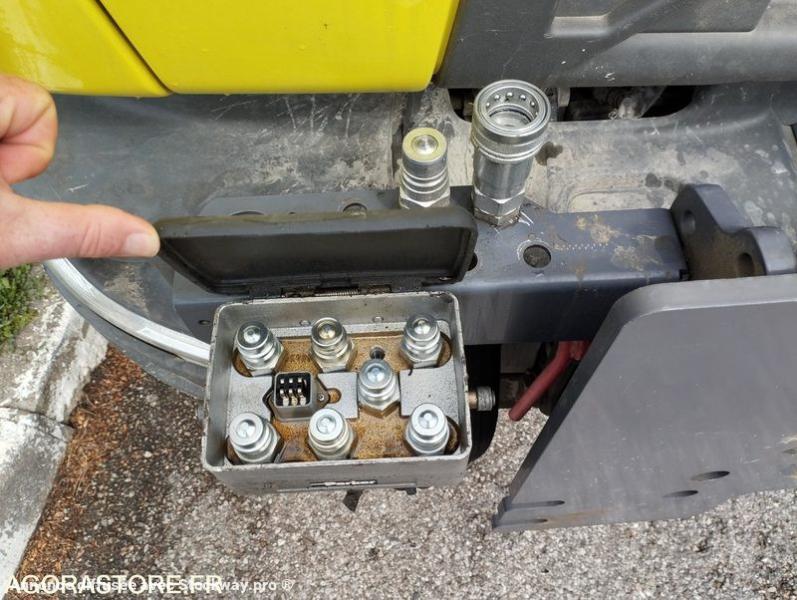 Photo Renault D14 empatt. 3900 mm  image 13/26