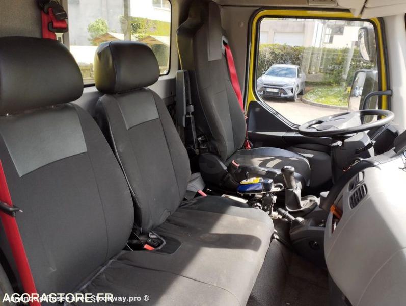 Photo Renault D14 empatt. 3900 mm  image 22/26