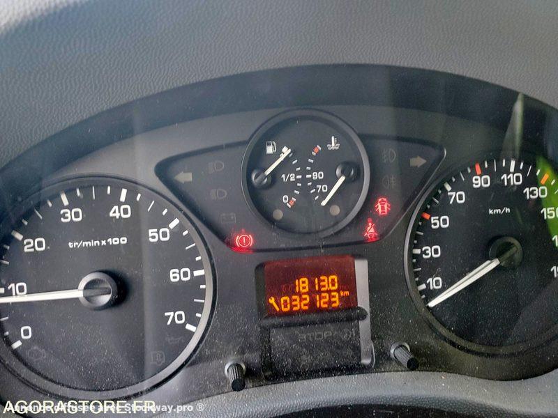 Photo Citroën C1 JUMPY PLAN. CAB1200 L2 HDI 90 image 9/18