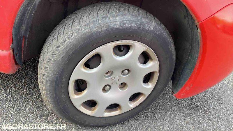 Photo Peugeot Partner  image 16/31