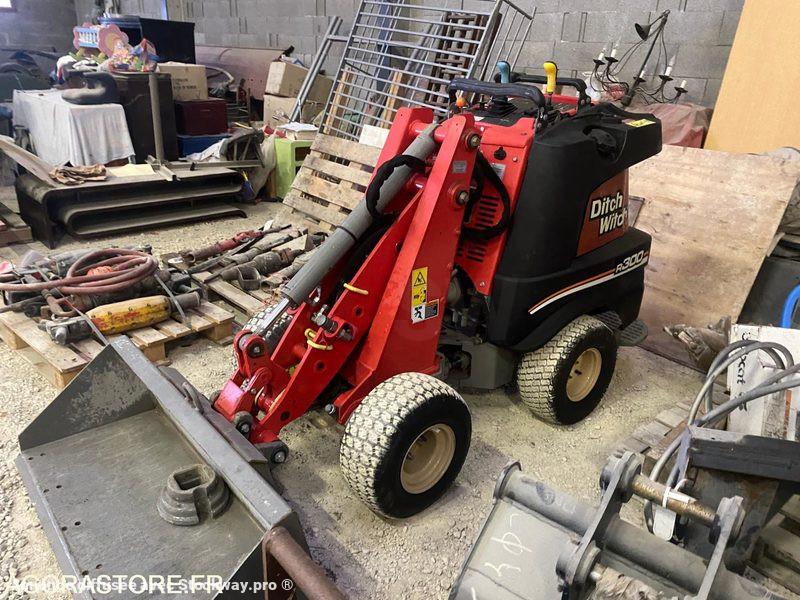nc ZHAN R300 