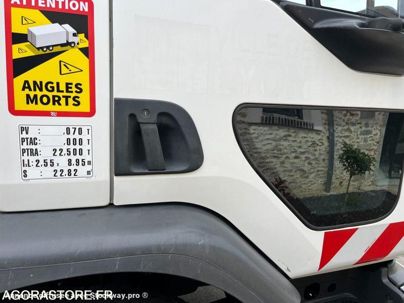 Photo Renault D WIDE  image 6/11