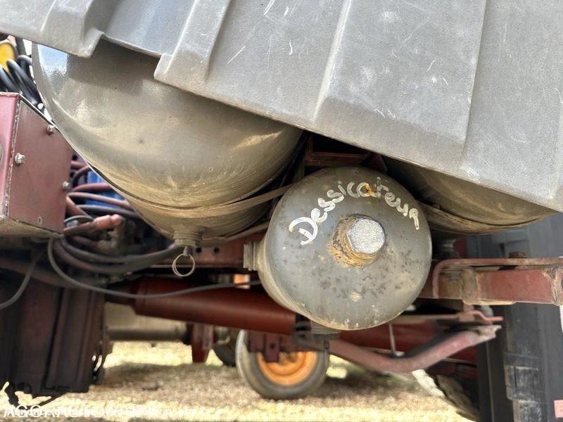 Photo Iveco 440E38  image 19/49