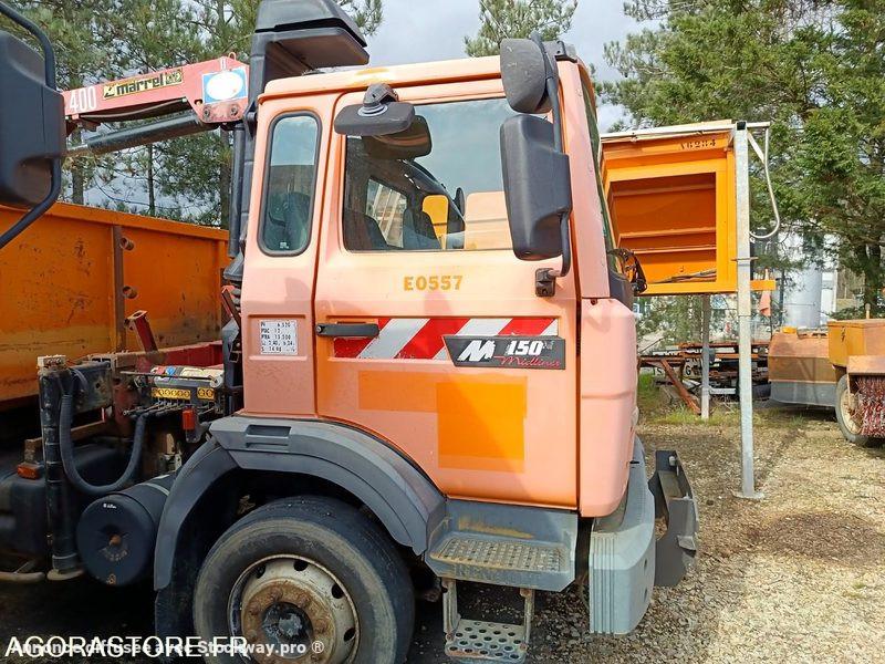 Photo Renault M150  image 3/41