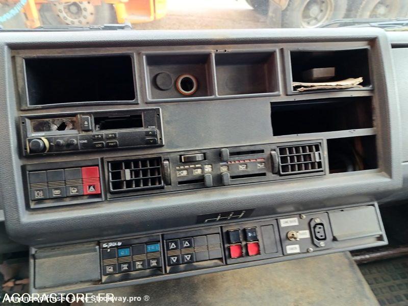 Photo Renault M150  image 39/41