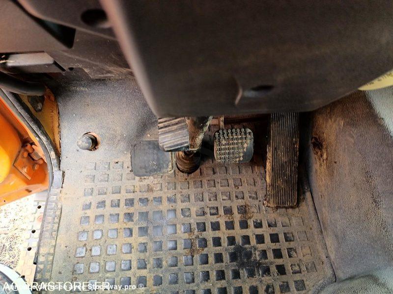 Photo Renault M150  image 40/41