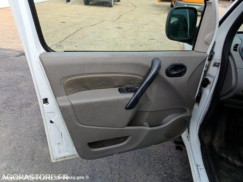 Photo Renault Kangoo  image 18/22