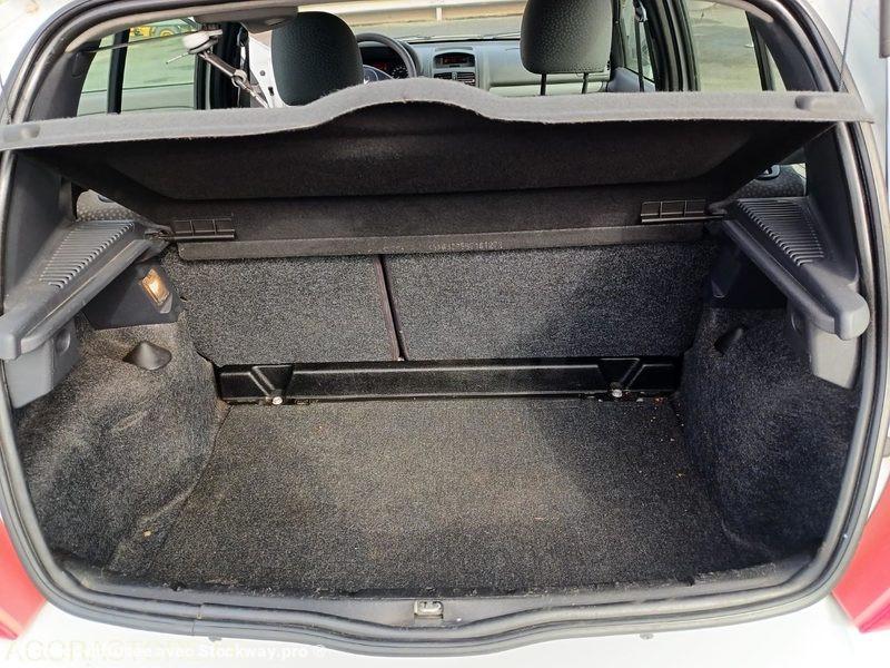 Photo Renault Clio  image 13/18