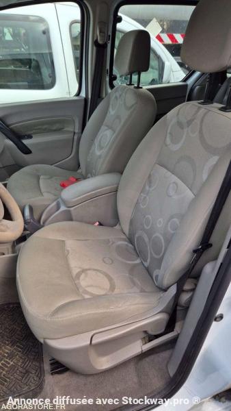 Photo Renault Kangoo  image 13/19