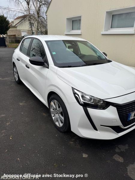 Peugeot 208 208