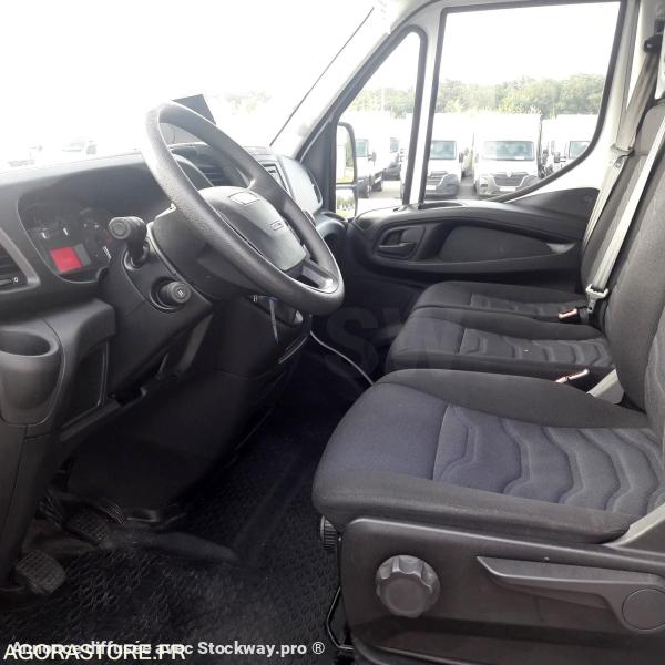 Photo Iveco 35C14  image 7/11