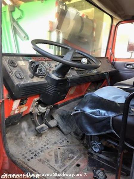 Photo Berliet 130  image 3/5