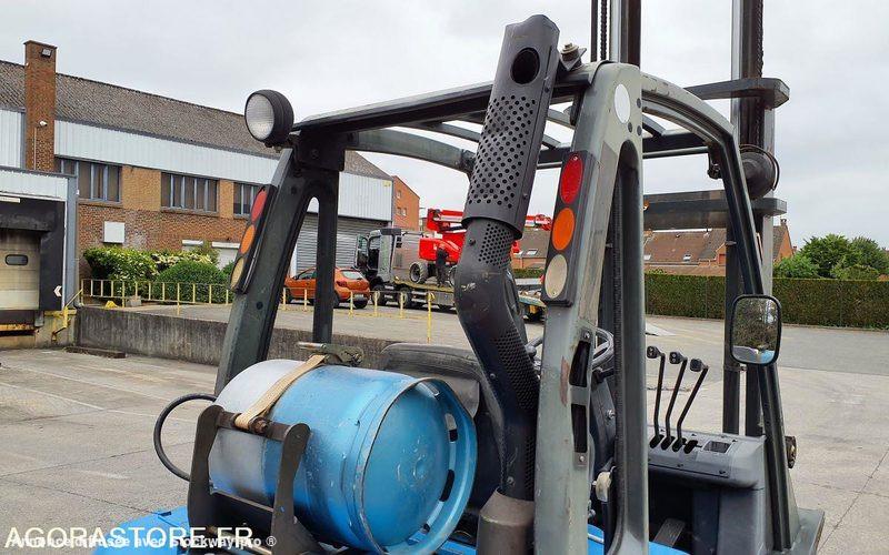 Photo Nissan UD02A25PQ - 3F550  image 15/49