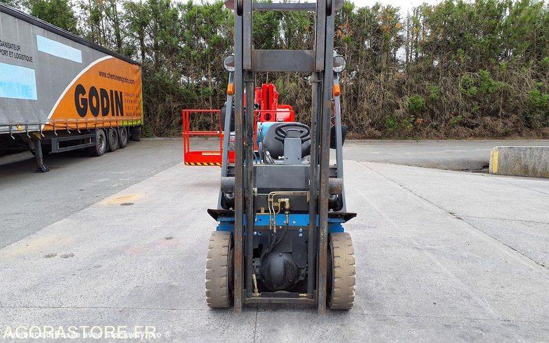 Photo Nissan UD02A25PQ - 3F550  image 32/49