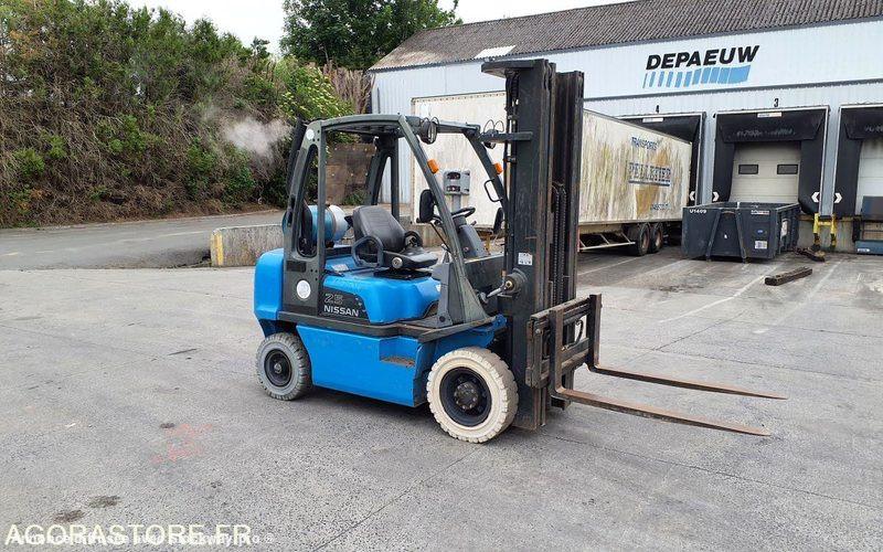 Photo Nissan UD02A25PQ - 3F550  image 49/49