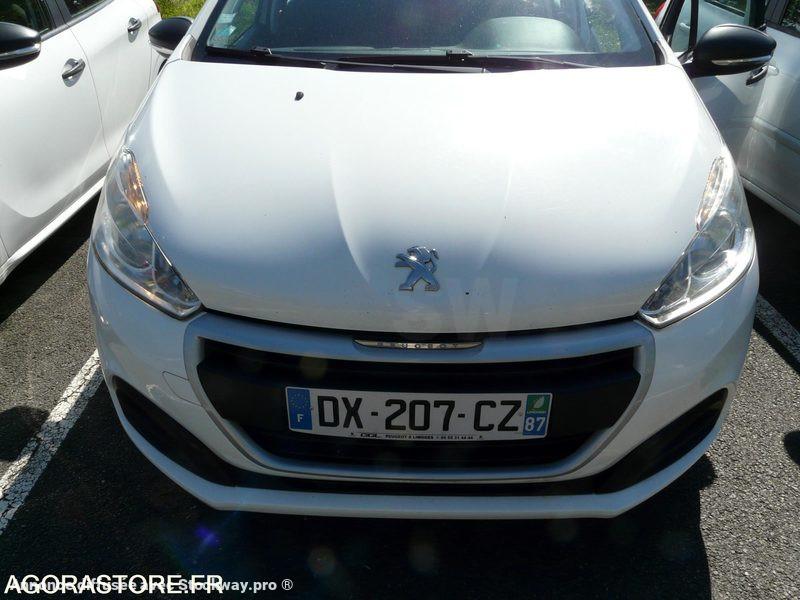 Peugeot 208 208