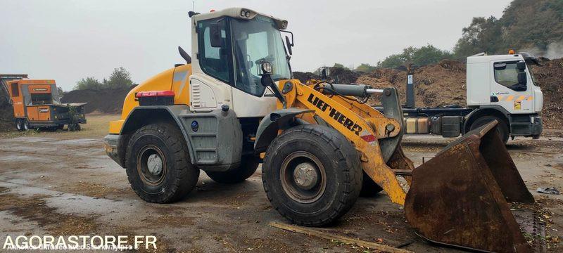Liebherr L546 