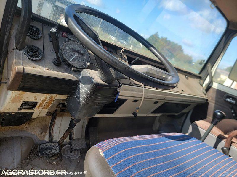 Photo Renault JK JK75 image 6/10