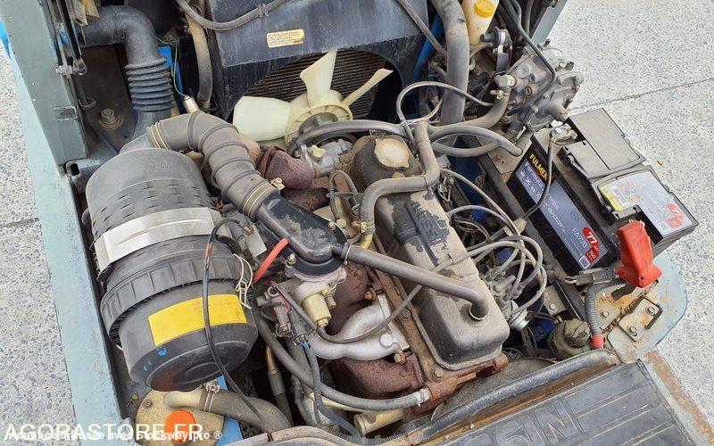 Photo Nissan UD02A25PQ - 3F550  image 32/41