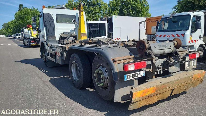 Photo Renault Premium PREMIUM image 4/33