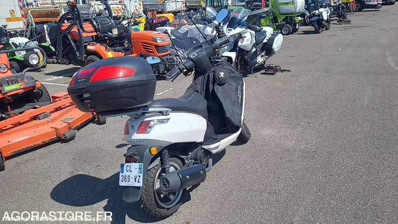Photo Peugeot VIVA CITY  image 3/16