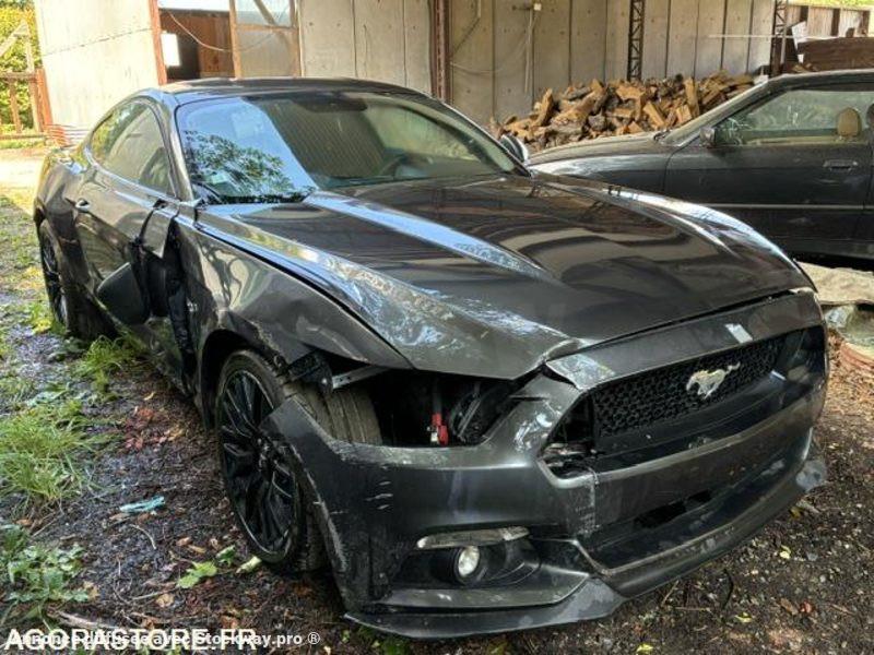 Photo Ford Mustang  image 2/6
