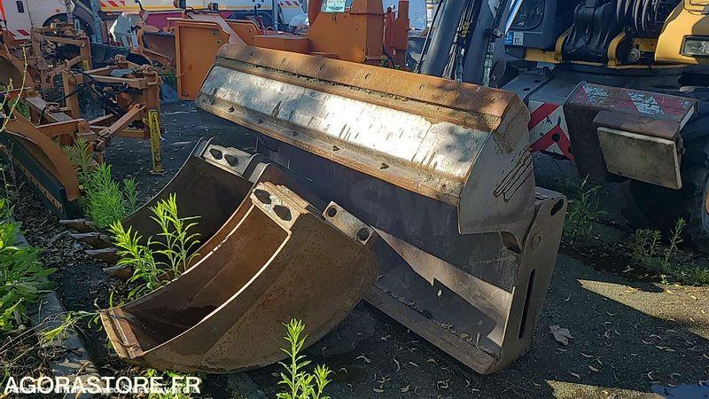 Photo Mecalac 12 MXT  image 5/23