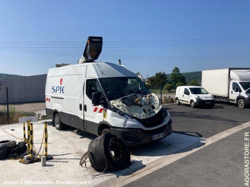 Photo Iveco 50C18  image 3/17