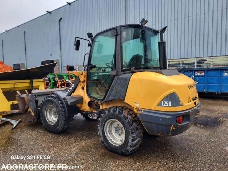 Photo Volvo L 25 B -P image 3/5